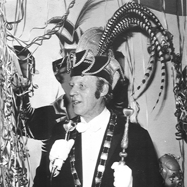 Prins Nico de Mus †
